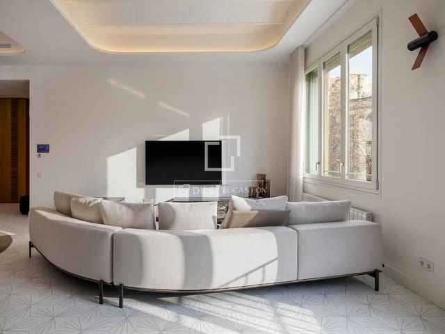 Apartamento de 2 habitaciones en Barcelona ciudad en venta con piscina - 2.200.000 € (Ref: 9748357)