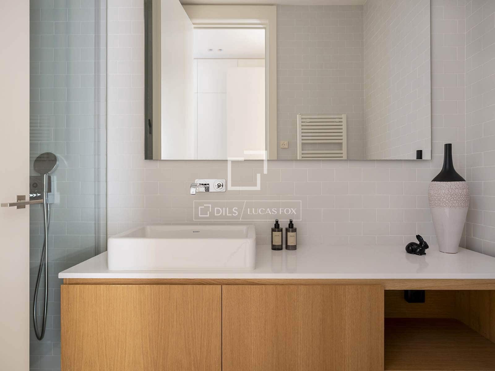 Apartamento de 2 habitaciones en Barcelona ciudad en venta con piscina - 2.200.000 € (Ref: 9748357)