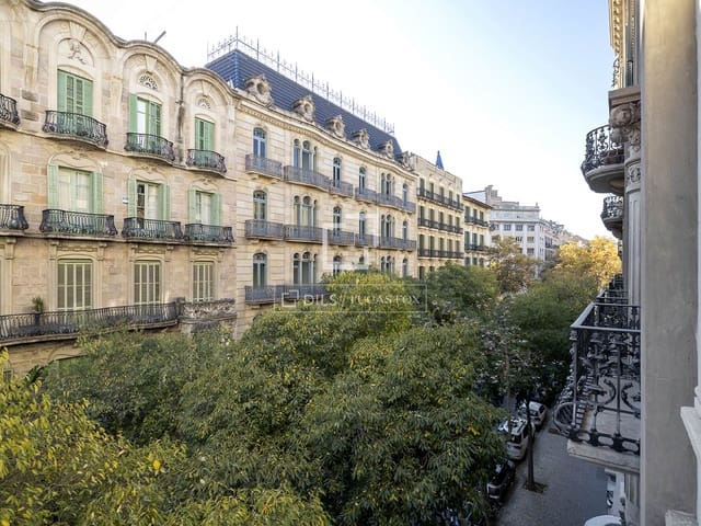 Apartamento de 2 habitaciones en Barcelona ciudad en venta con piscina - 2.200.000 € (Ref: 9748357)