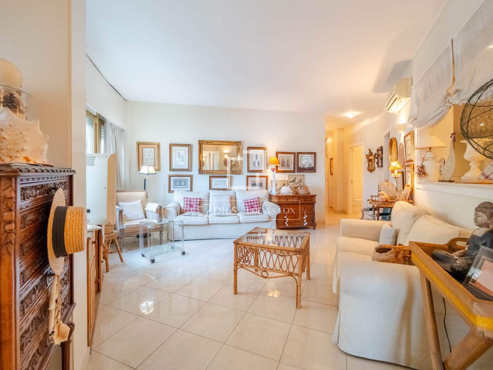 4 Zimmer Apartment zu verkaufen in Valencia Stadt mit Garage - 1.900.000 € (Ref: 9749286)