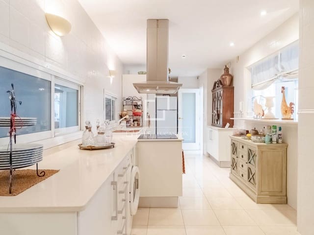 4 Zimmer Apartment zu verkaufen in València Stadt mit Garage - 1.900.000 € (Ref: 9749286)