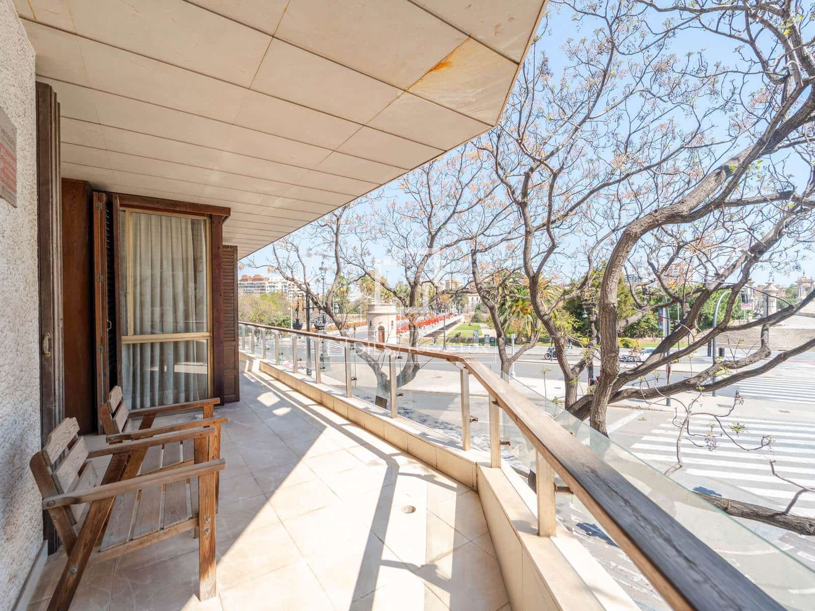 4 Zimmer Apartment zu verkaufen in Valencia Stadt mit Garage - 1.900.000 € (Ref: 9749286)