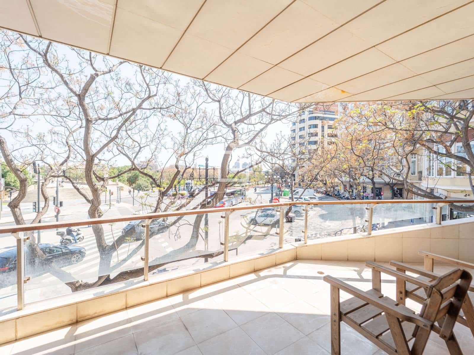 4 Zimmer Apartment zu verkaufen in Valencia Stadt mit Garage - 1.900.000 € (Ref: 9749286)