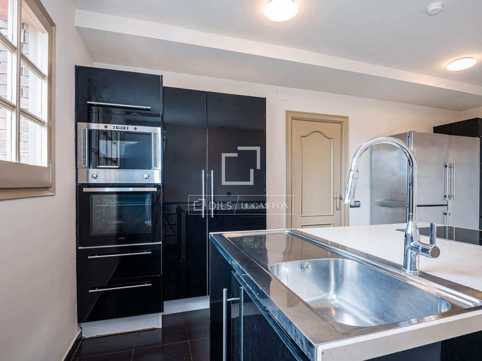 5 Zimmer Villa zu verkaufen in Castelldefels mit Pool Garage - 1.350.000 € (Ref: 9751425)