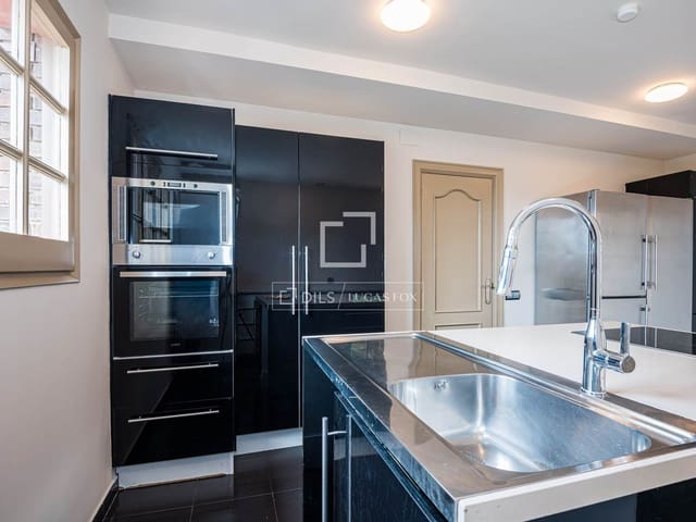 5 Zimmer Villa zu verkaufen in Castelldefels mit Pool Garage - 1.350.000 € (Ref: 9751425)