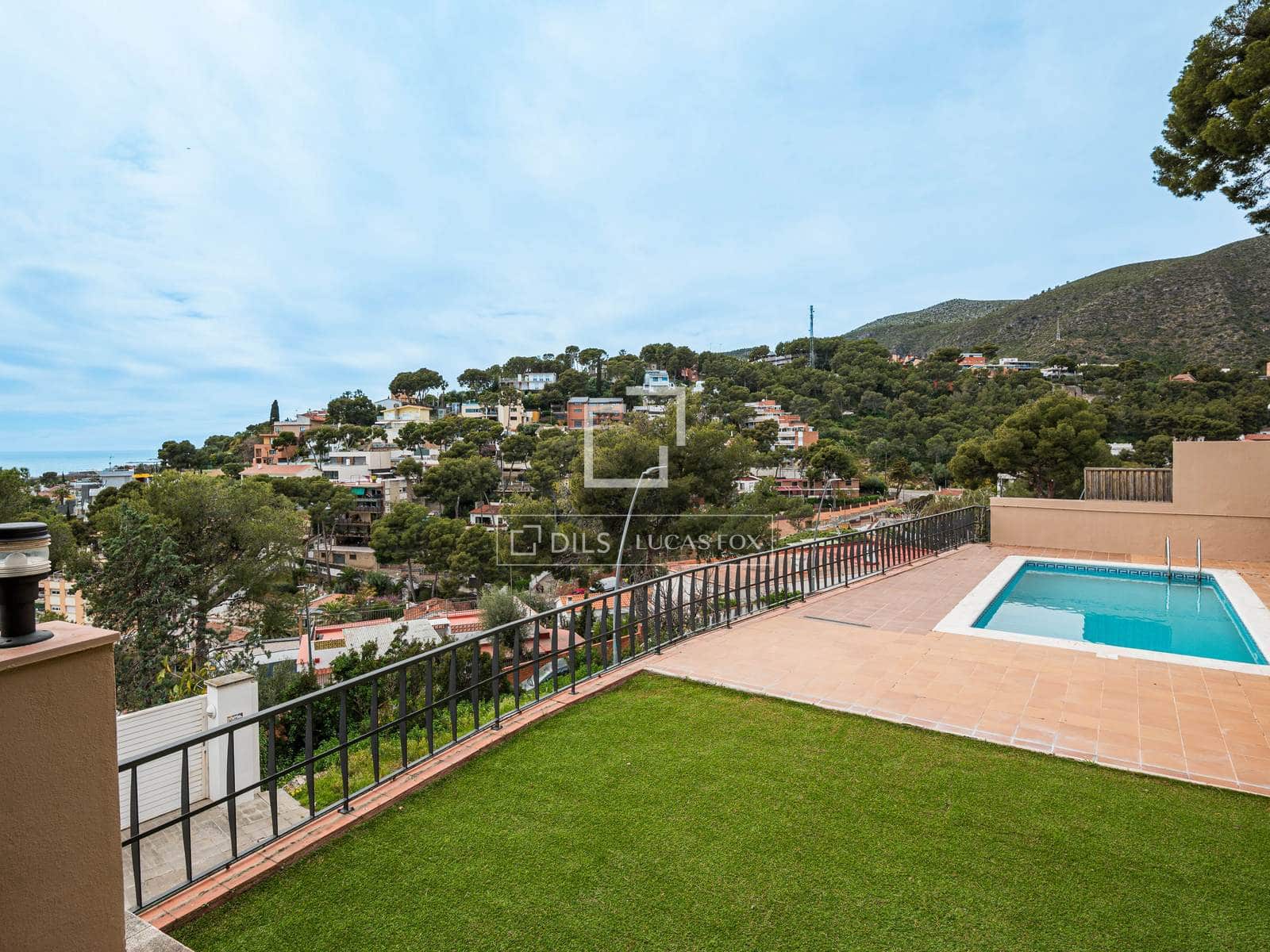 5 Zimmer Villa zu verkaufen in Castelldefels mit Pool Garage - 1.350.000 € (Ref: 9751425)