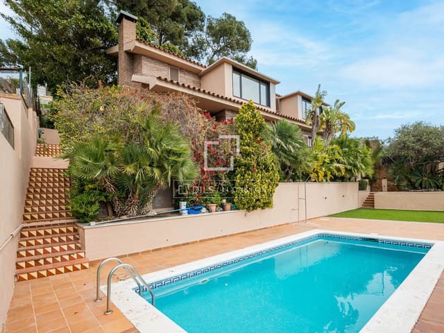 5 Zimmer Villa zu verkaufen in Castelldefels mit Pool Garage - 1.350.000 € (Ref: 9751425)