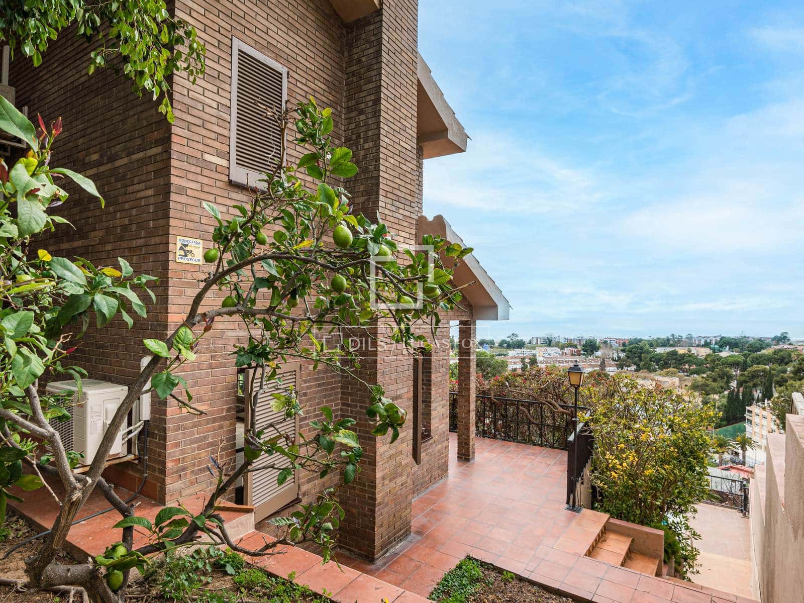 5 Zimmer Villa zu verkaufen in Castelldefels mit Pool Garage - 1.350.000 € (Ref: 9751425)