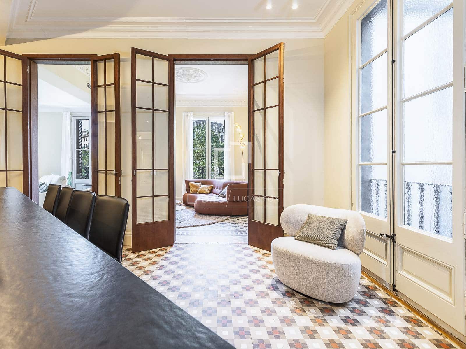 3 soveværelse Lejlighed til salg i Barcelona by - € 1.900.000 (Ref: 9752335)