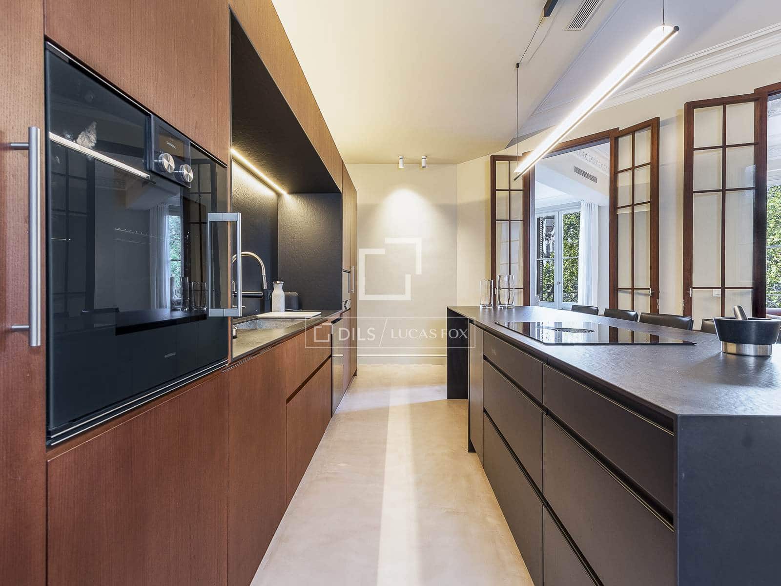 3 soveværelse Lejlighed til salg i Barcelona by - € 1.900.000 (Ref: 9752335)