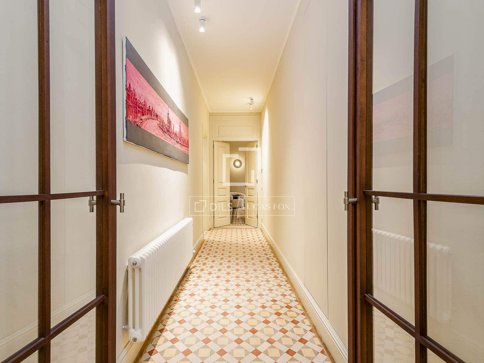 3 soveværelse Lejlighed til salg i Barcelona by - € 1.900.000 (Ref: 9752335)