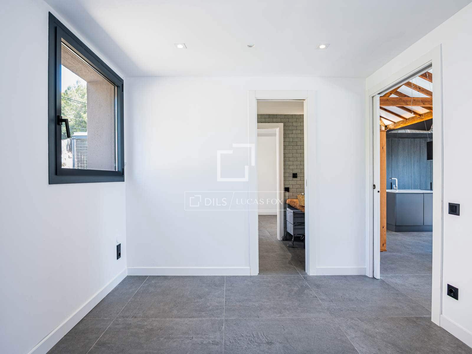 14 slaapkamer Villa te koop in Sant Cugat del Valles met zwembad - € 1.395.000 (Ref: 9752336)