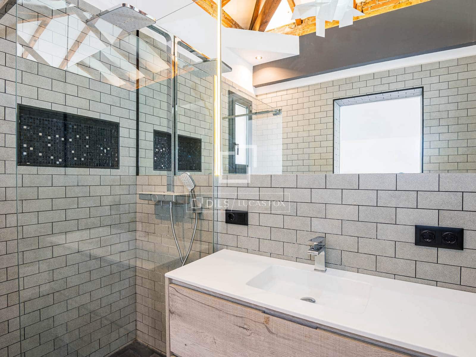 14 slaapkamer Villa te koop in Sant Cugat del Valles met zwembad - € 1.395.000 (Ref: 9752336)