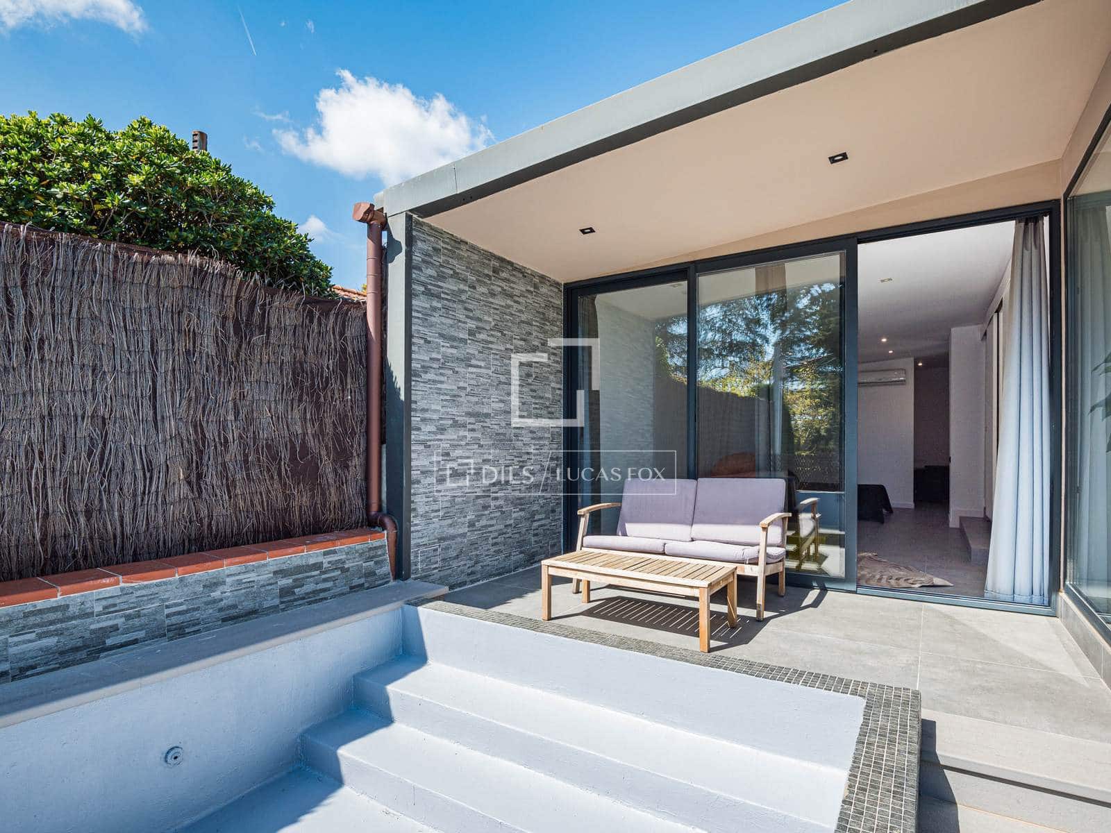 14 slaapkamer Villa te koop in Sant Cugat del Valles met zwembad - € 1.395.000 (Ref: 9752336)