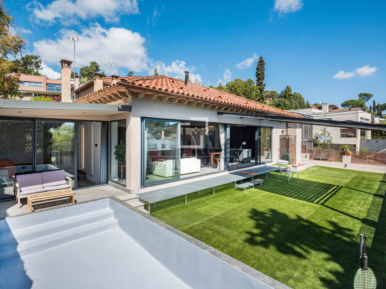 14 slaapkamer Villa te koop in Sant Cugat del Valles met zwembad - € 1.395.000 (Ref: 9752336)