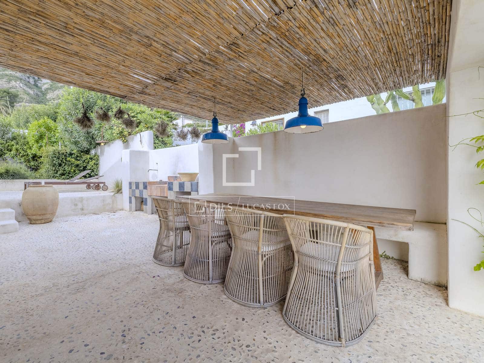 3 bedroom Villa for sale in Denia with pool garage - € 799,000 (Ref: 9752459)