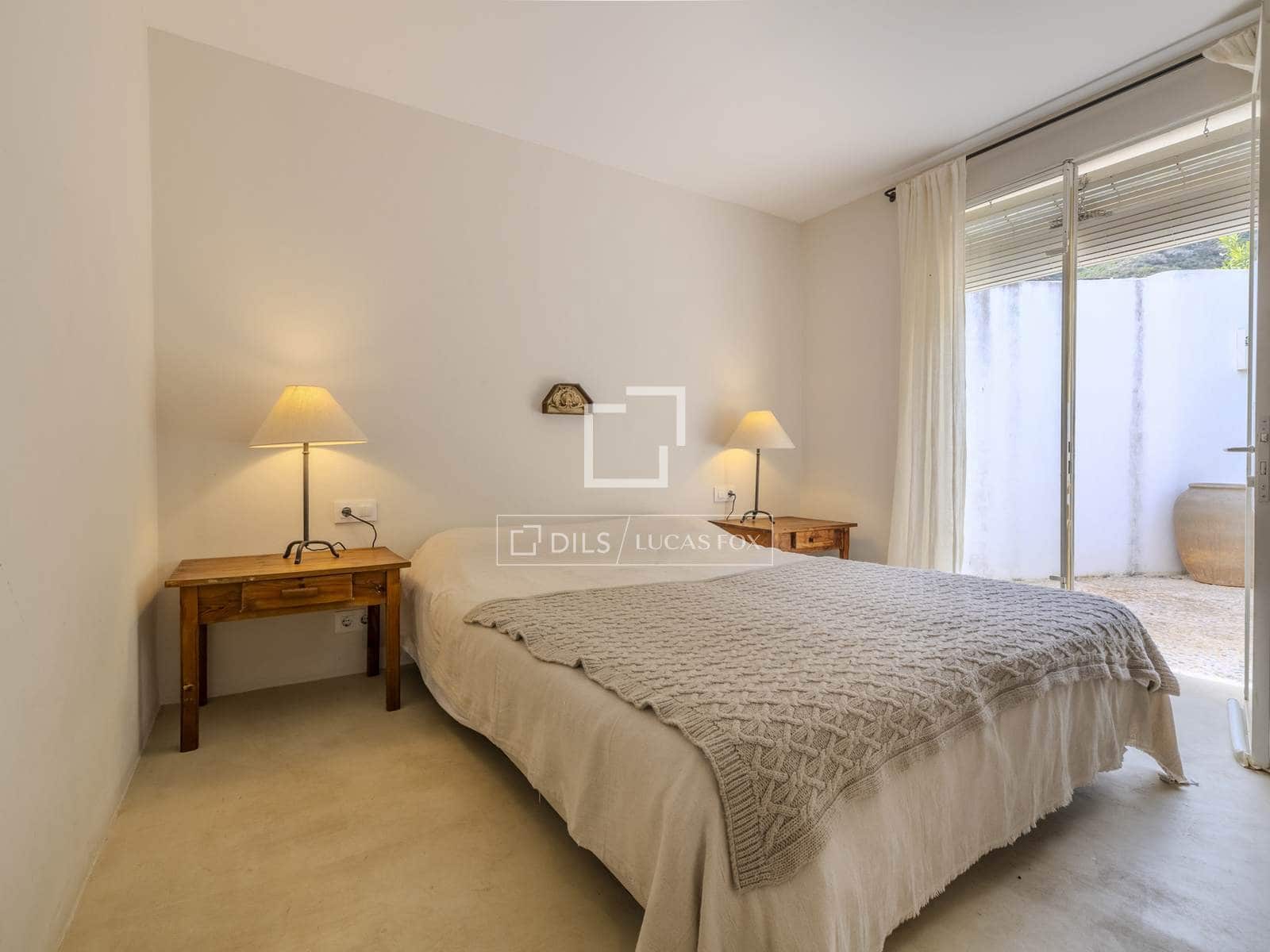 3 bedroom Villa for sale in Denia with pool garage - € 799,000 (Ref: 9752459)