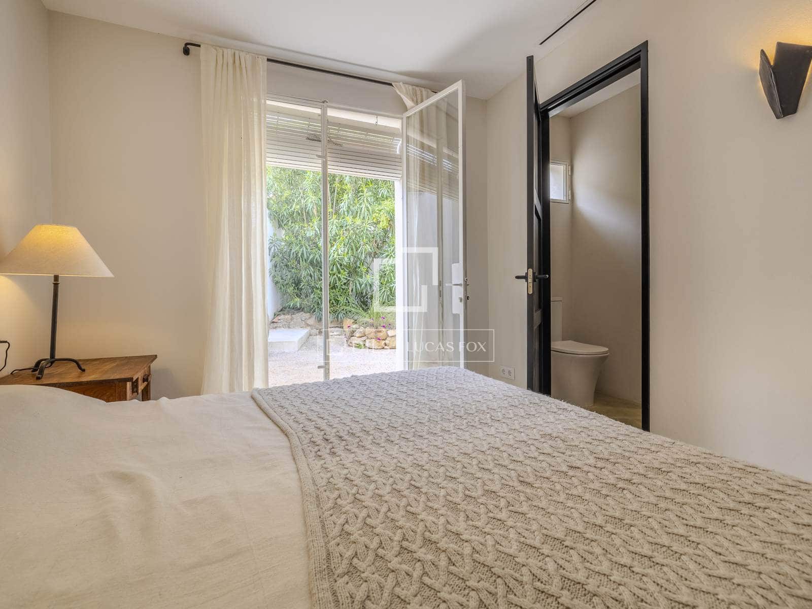 3 bedroom Villa for sale in Denia with pool garage - € 799,000 (Ref: 9752459)