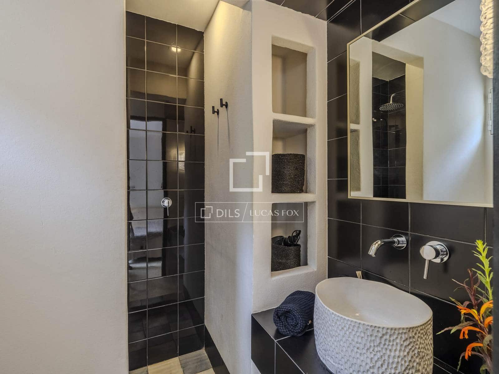 3 bedroom Villa for sale in Denia with pool garage - € 799,000 (Ref: 9752459)