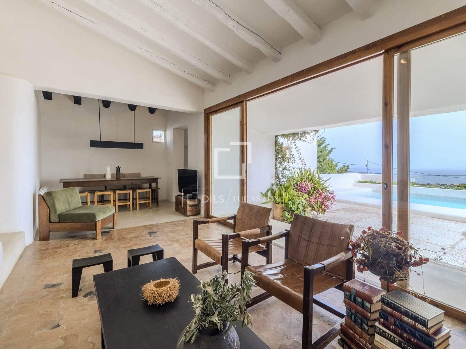 3 bedroom Villa for sale in Denia with pool garage - € 799,000 (Ref: 9752459)