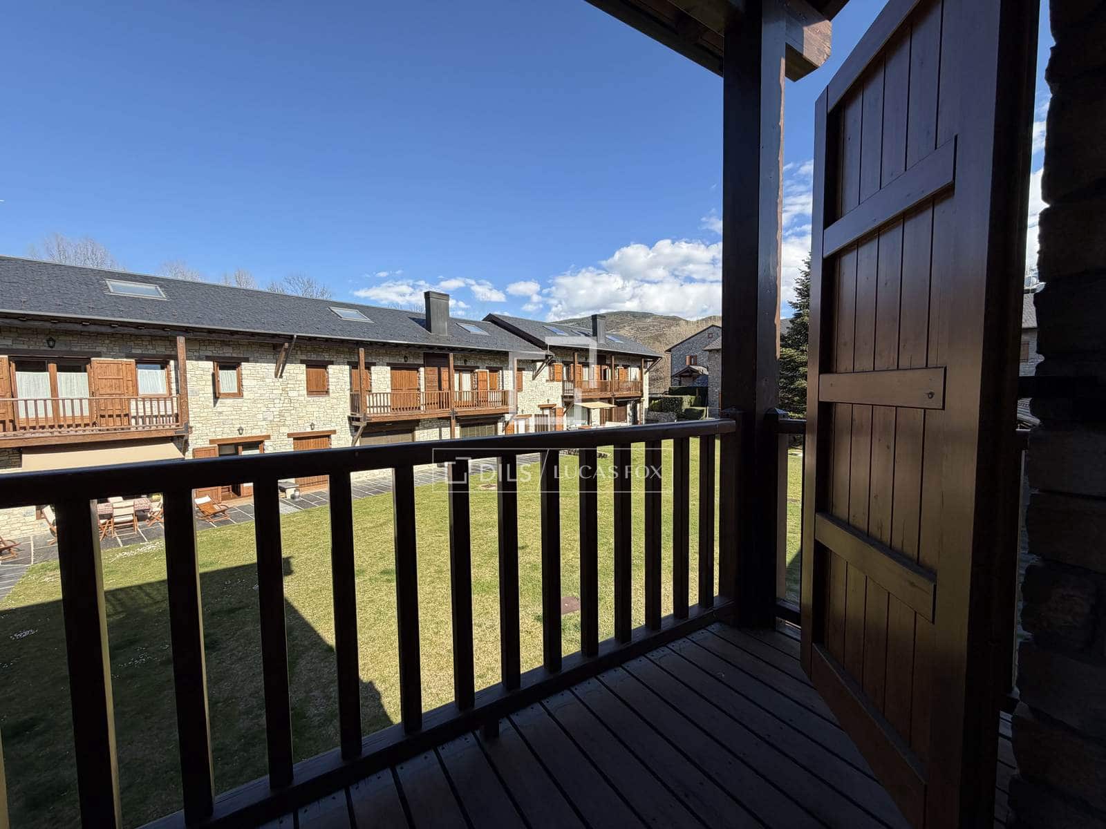 5 soveværelse Villa til salg i Fontanals de Cerdanya med garage - € 710.000 (Ref: 9753493)