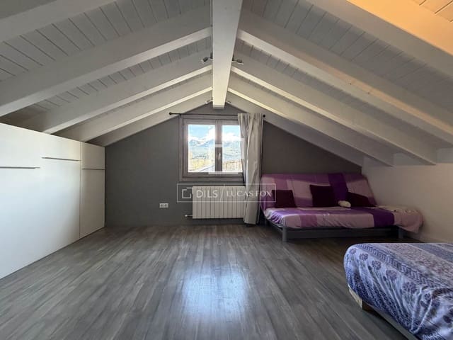 5 slaapkamer Villa te koop in Fontanals de Cerdanya met garage - € 710.000 (Ref: 9753493)