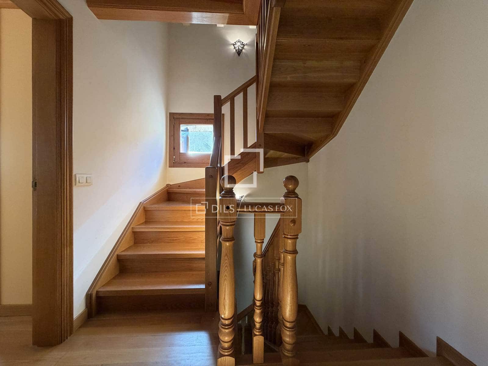 5 soveværelse Villa til salg i Fontanals de Cerdanya med garage - € 710.000 (Ref: 9753493)