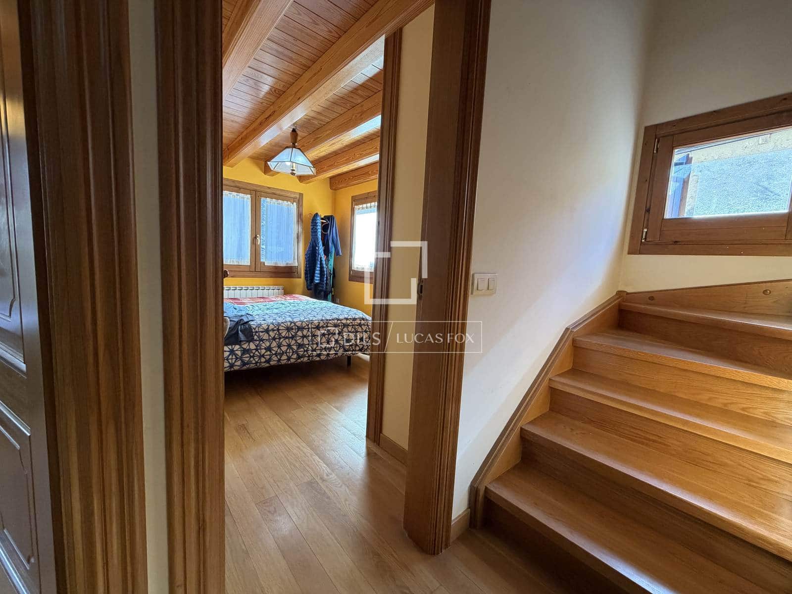 5 soveværelse Villa til salg i Fontanals de Cerdanya med garage - € 710.000 (Ref: 9753493)