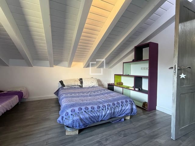 5 slaapkamer Villa te koop in Fontanals de Cerdanya met garage - € 710.000 (Ref: 9753493)