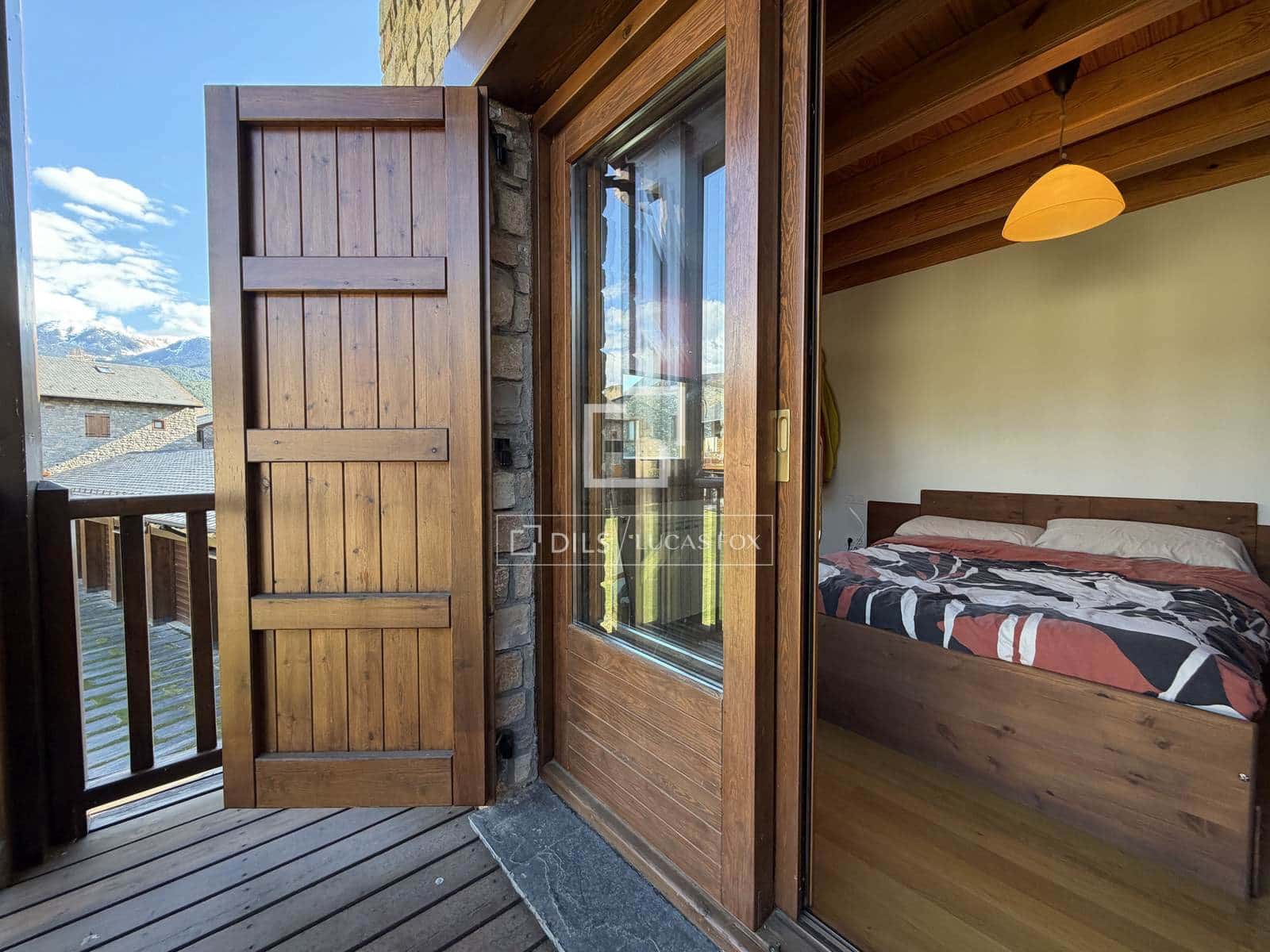 5 soveværelse Villa til salg i Fontanals de Cerdanya med garage - € 710.000 (Ref: 9753493)