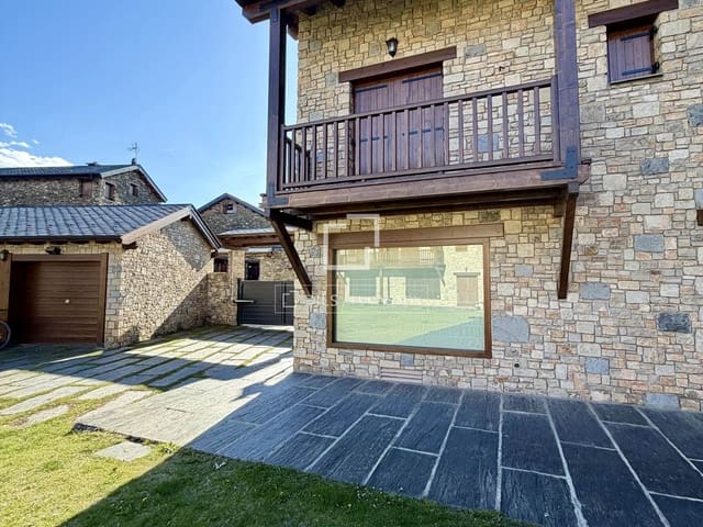 5 slaapkamer Villa te koop in Fontanals de Cerdanya met garage - € 710.000 (Ref: 9753493)