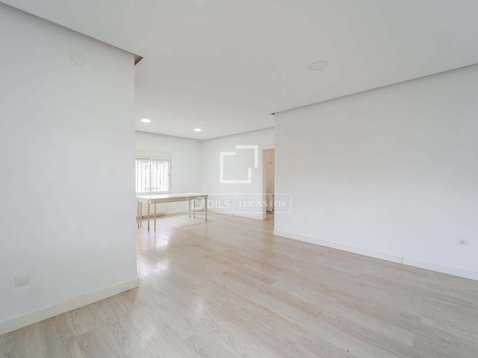 3 makuuhuone Huvila vuokrattavana paikassa Valencia kaupunki - 1 850 € (Ref: 9753495)