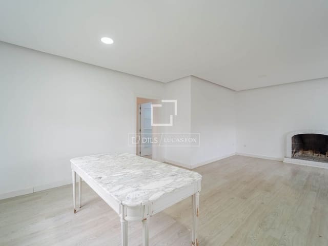 3 makuuhuone Huvila vuokrattavana paikassa Valencia kaupunki - 1 850 € (Ref: 9753495)