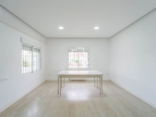 3 makuuhuone Huvila vuokrattavana paikassa Valencia kaupunki - 1 850 € (Ref: 9753495)