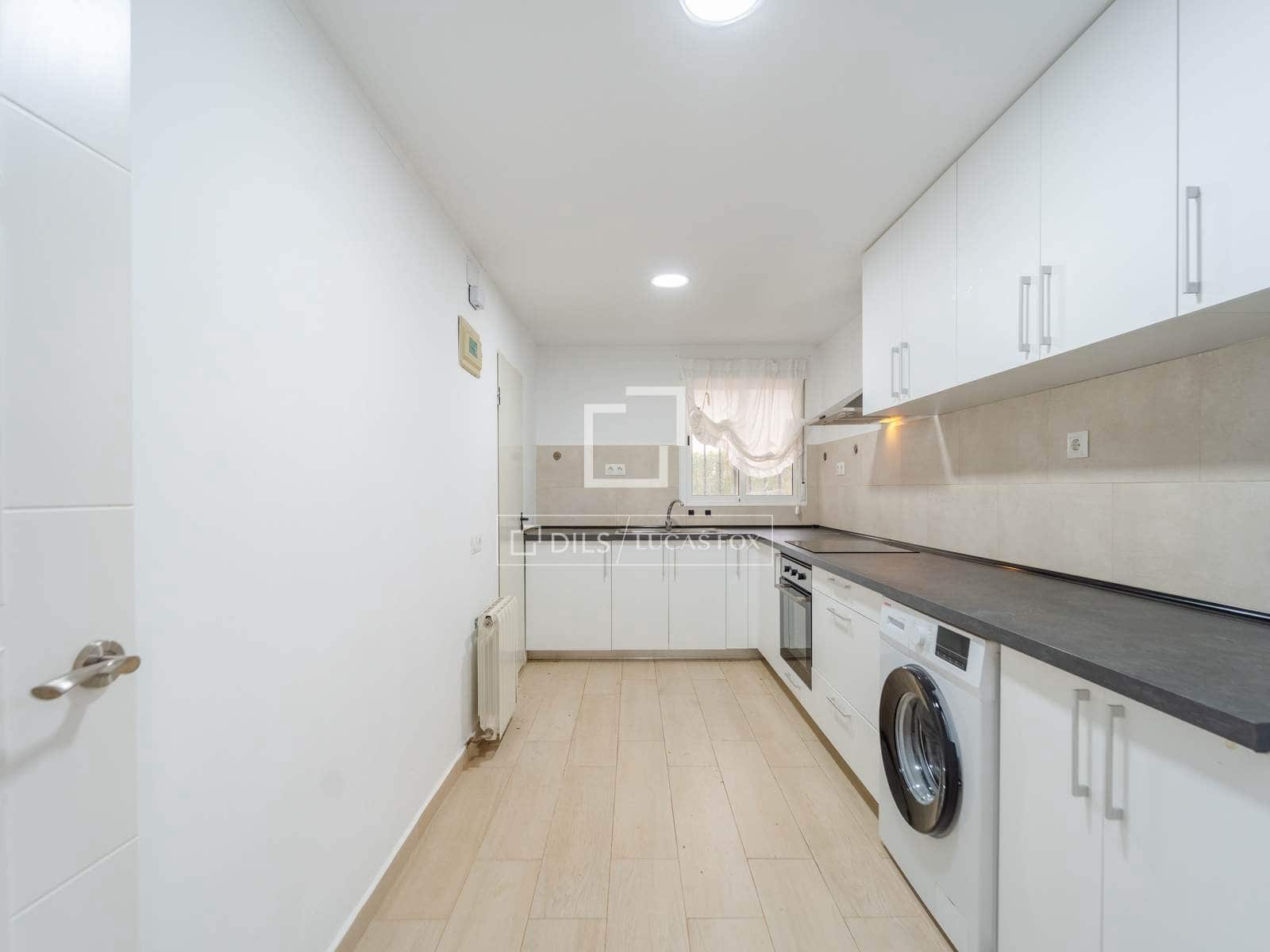 3 makuuhuone Huvila vuokrattavana paikassa Valencia kaupunki - 1 850 € (Ref: 9753495)