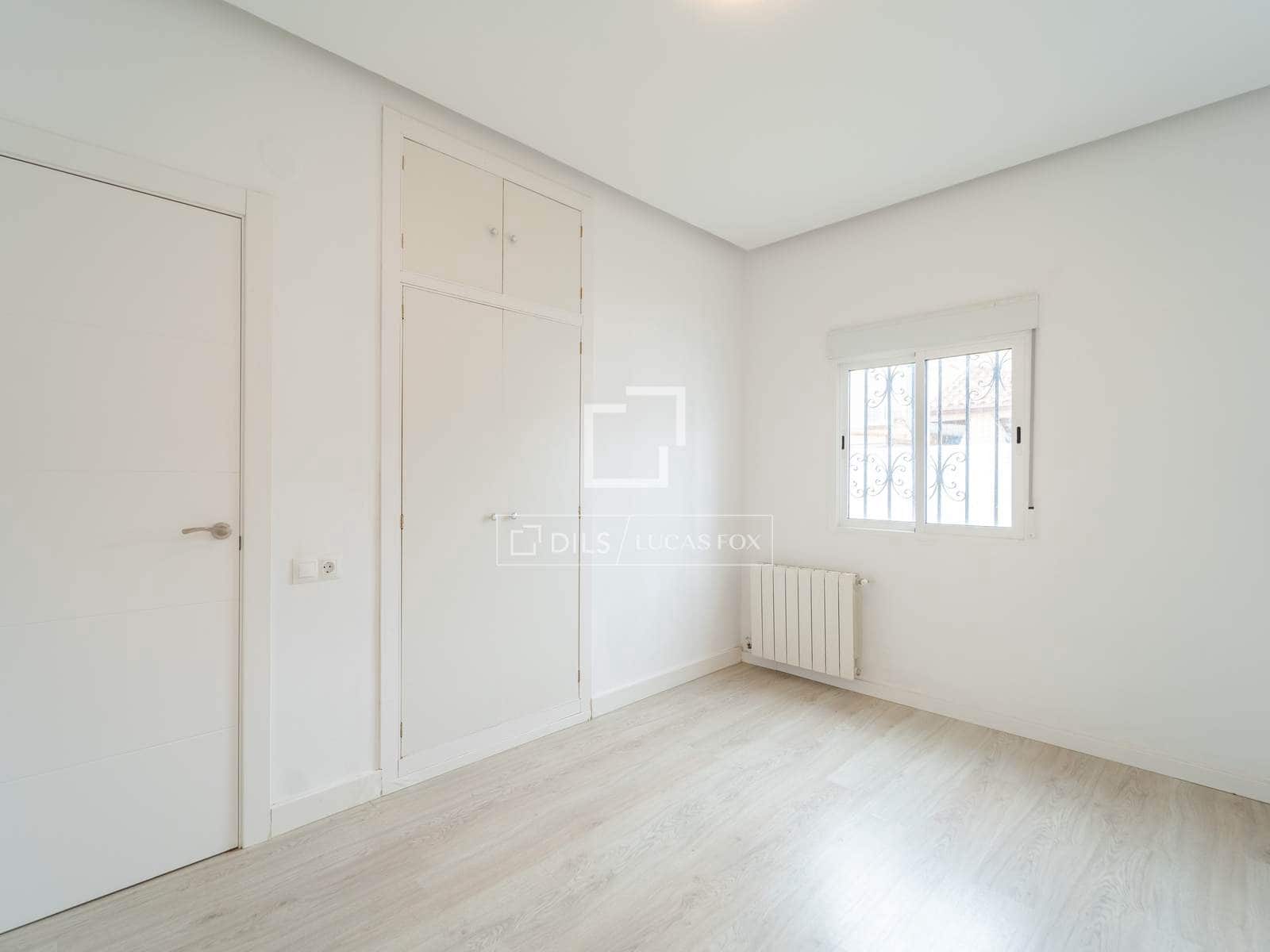 3 makuuhuone Huvila vuokrattavana paikassa Valencia kaupunki - 1 850 € (Ref: 9753495)