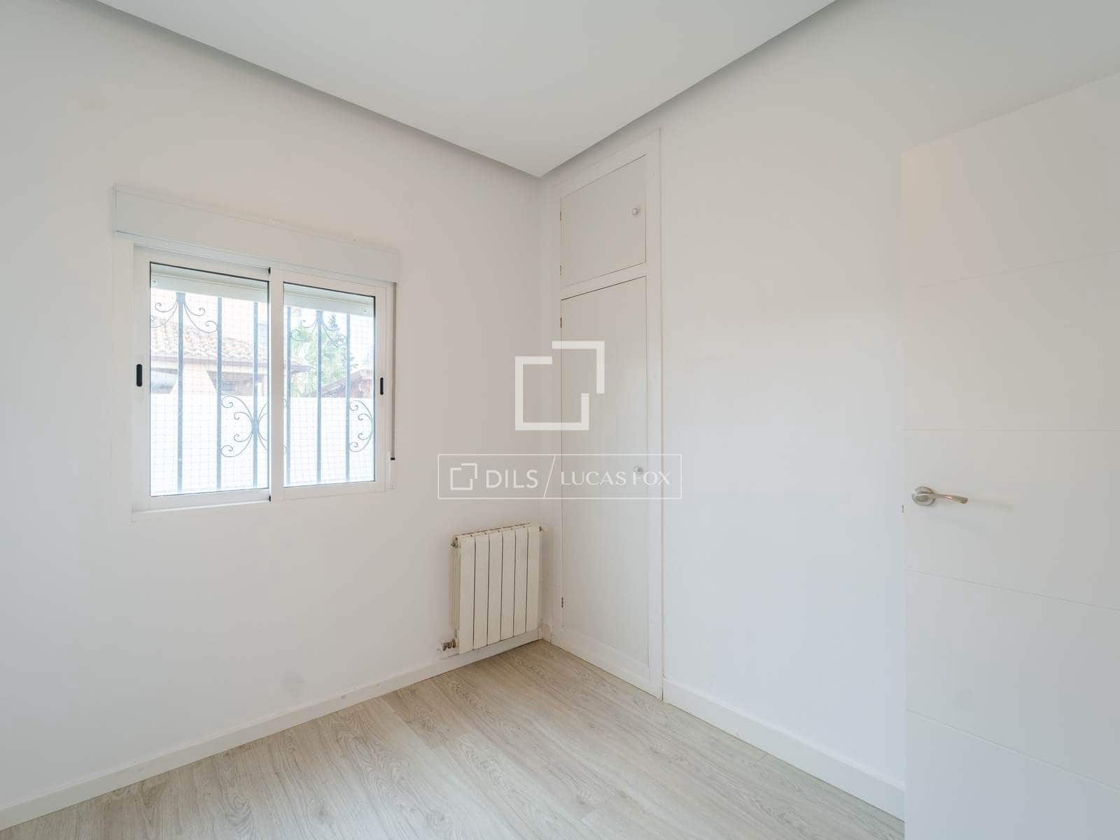 3 makuuhuone Huvila vuokrattavana paikassa Valencia kaupunki - 1 850 € (Ref: 9753495)