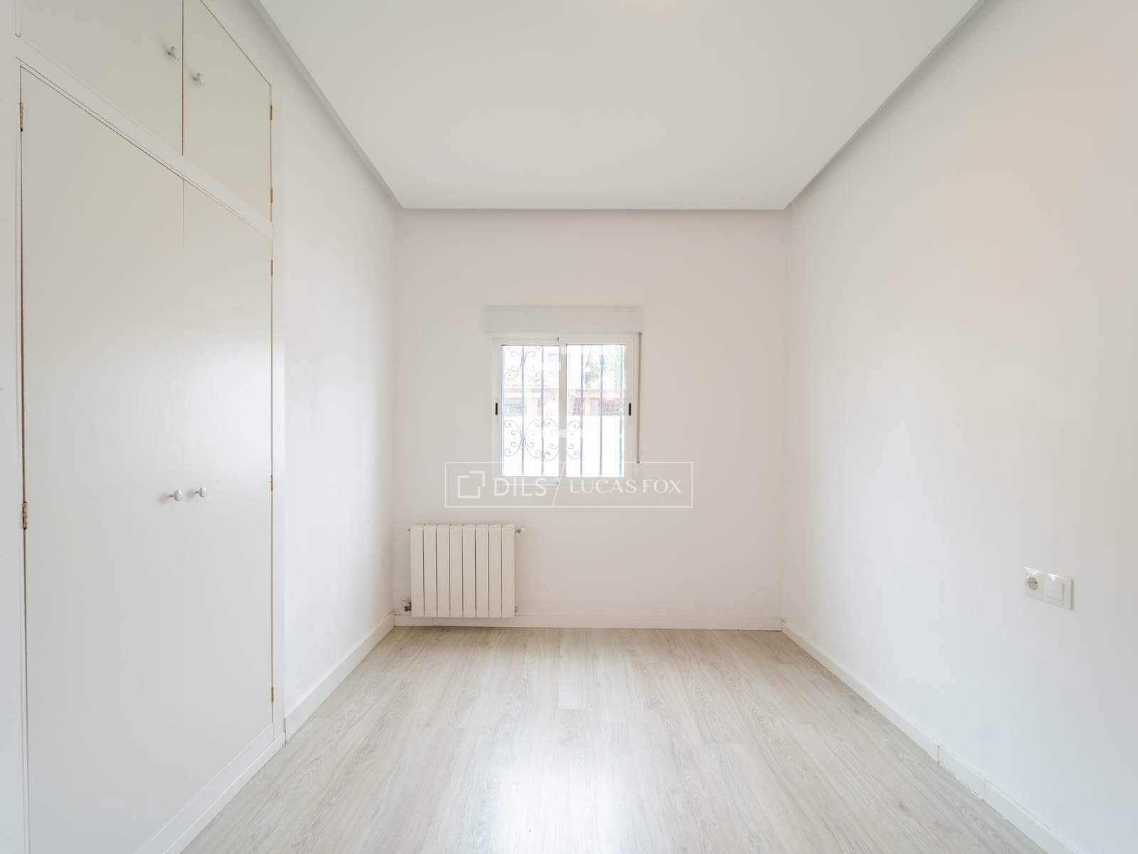 3 makuuhuone Huvila vuokrattavana paikassa Valencia kaupunki - 1 850 € (Ref: 9753495)