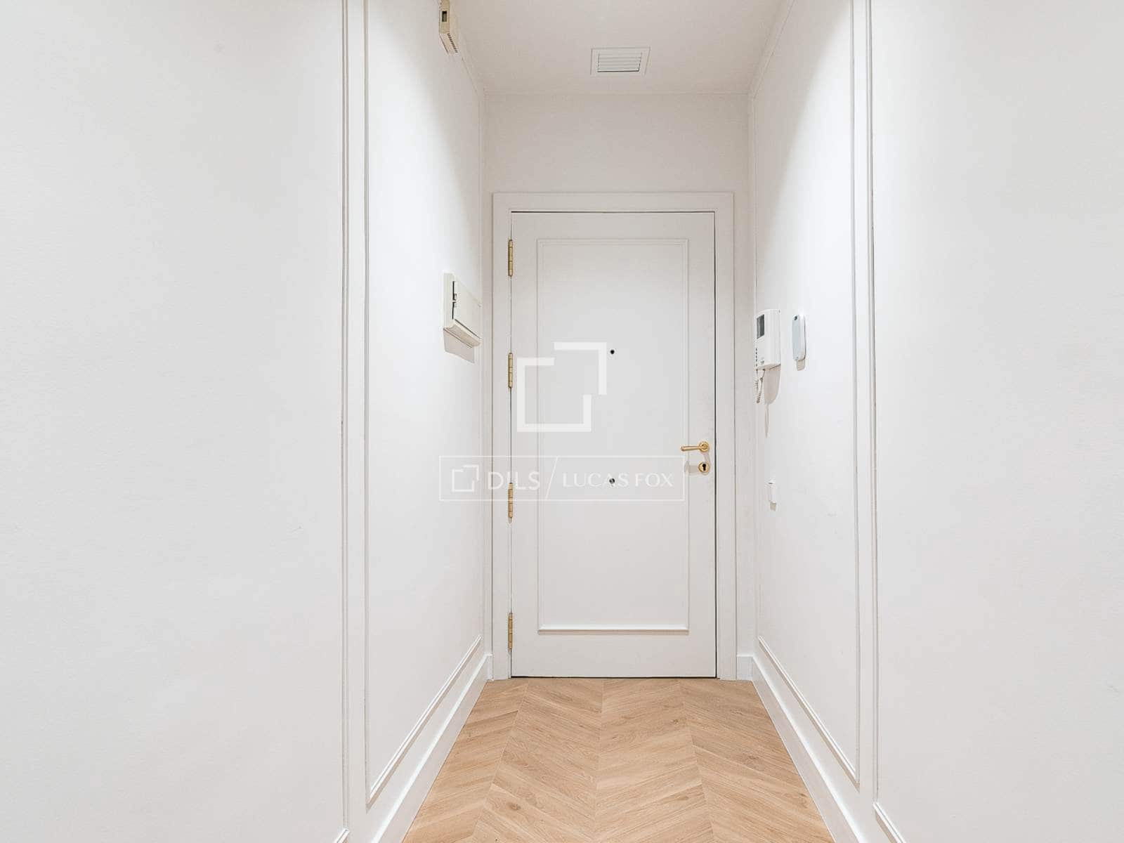 2 soveværelse Lejlighed til salg i Barcelona by med garage - € 647.000 (Ref: 9753562)