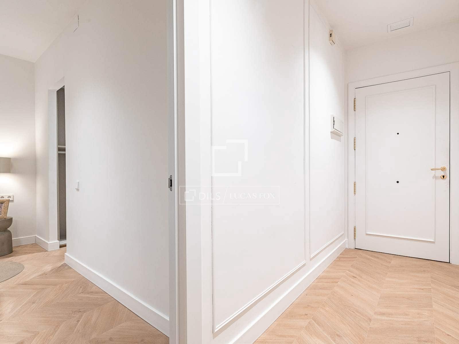 2 soveværelse Lejlighed til salg i Barcelona by med garage - € 647.000 (Ref: 9753562)