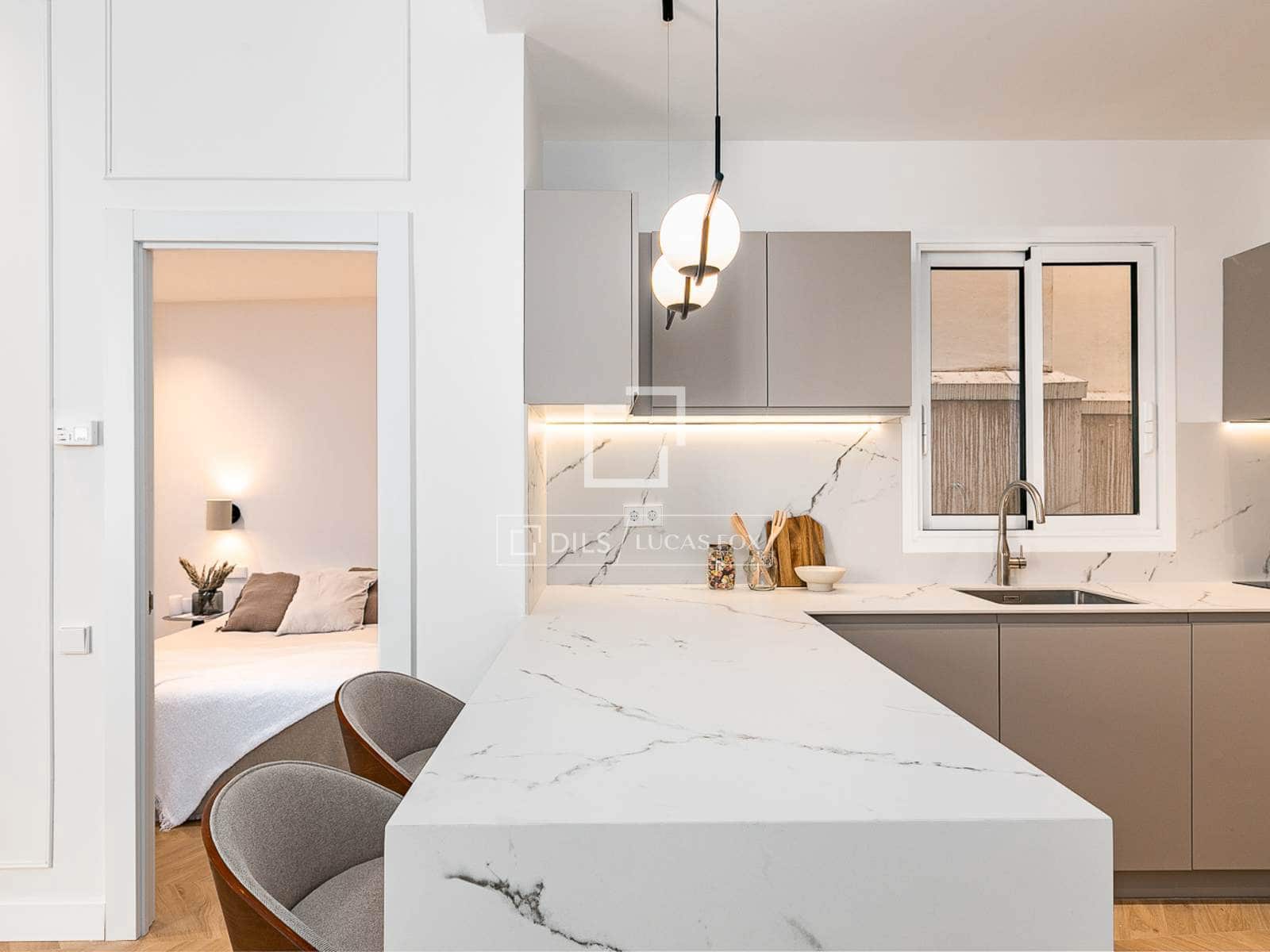 2 soveværelse Lejlighed til salg i Barcelona by med garage - € 647.000 (Ref: 9753562)