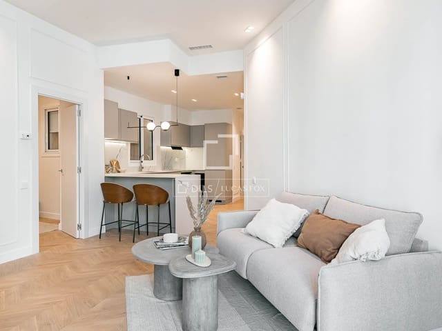 2 soveværelse Lejlighed til salg i Sant Pere, Santa Caterina i La Ribera, Barcelona by med garage - € 629.000 (Ref: 9753562)