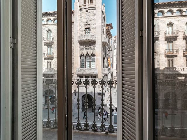 2 soveværelse Lejlighed til salg i Sant Pere, Santa Caterina i La Ribera, Barcelona by med garage - € 647.000 (Ref: 9753562)