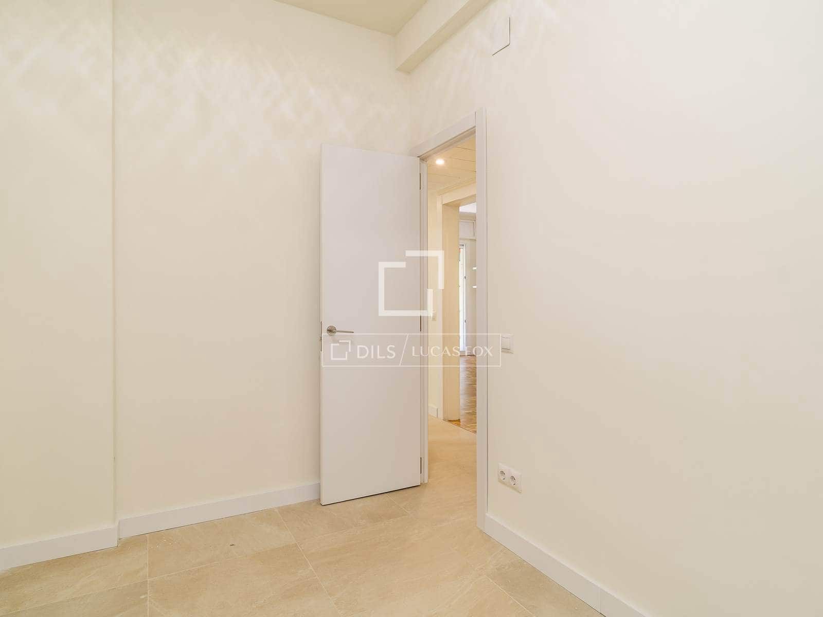 3 soverom Leilighet til salgs i Barcelona by - € 590 000 (Ref: 9753736)