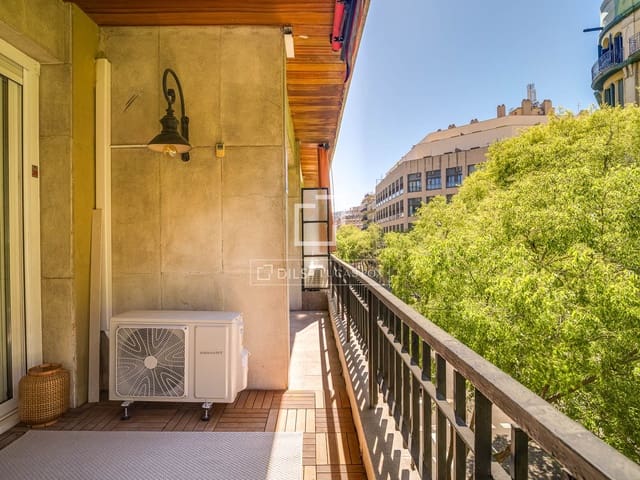 3 soverom Leilighet til salgs i Barcelona by - € 590 000 (Ref: 9753736)