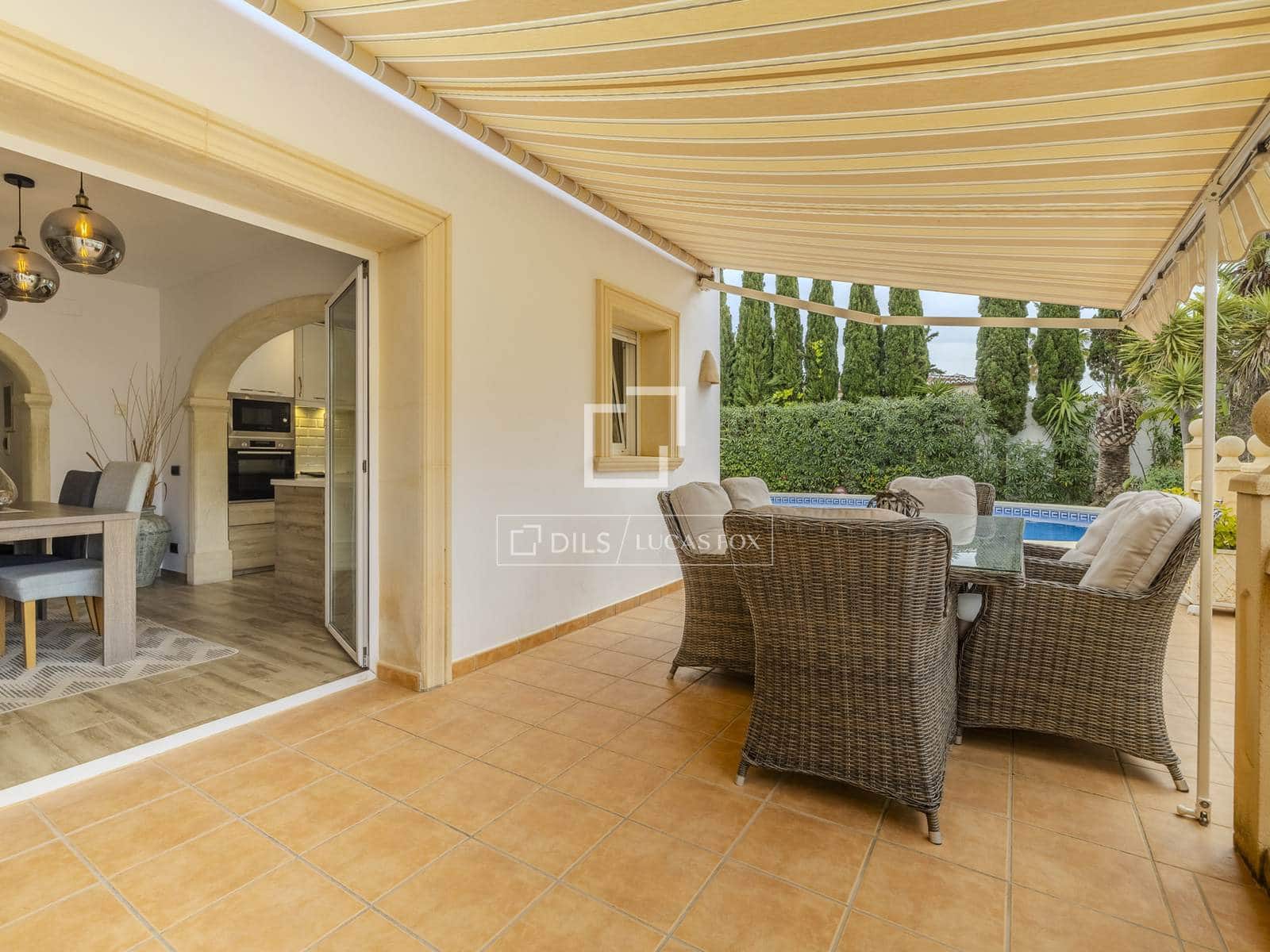 5 Zimmer Villa zu verkaufen in Javea / Xabia mit Pool Garage - 1.285.000 € (Ref: 9753737)