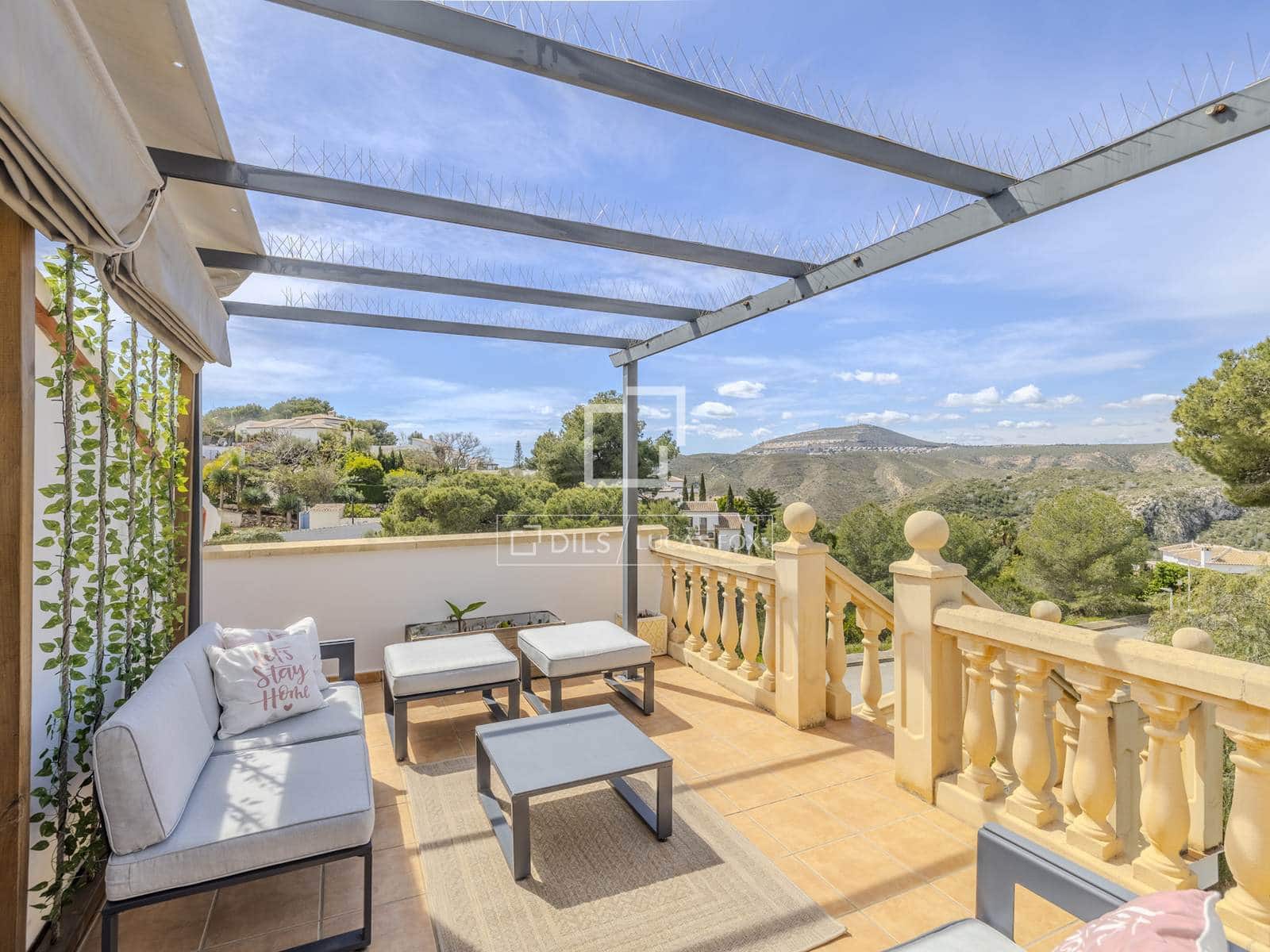 5 Zimmer Villa zu verkaufen in Javea / Xabia mit Pool Garage - 1.285.000 € (Ref: 9753737)