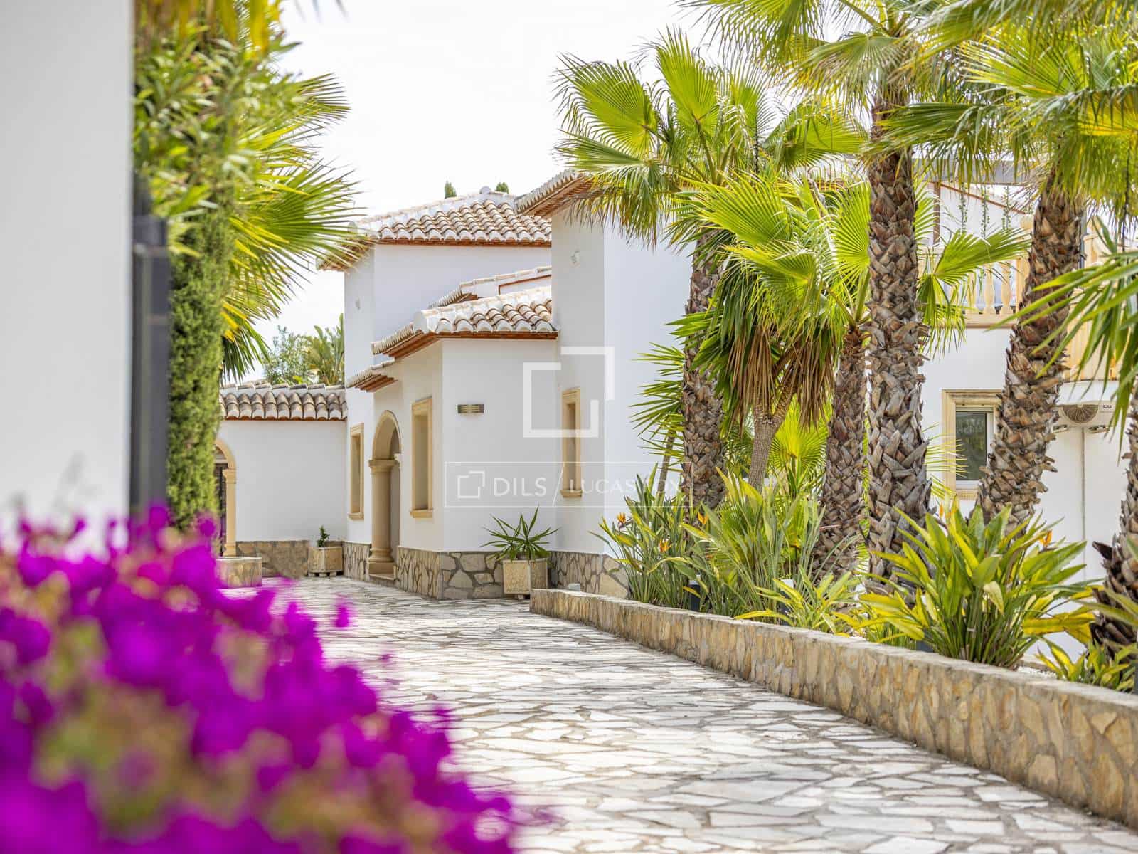 5 Zimmer Villa zu verkaufen in Javea / Xabia mit Pool Garage - 1.285.000 € (Ref: 9753737)