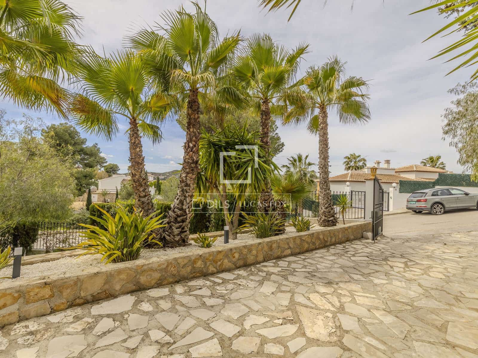 5 Zimmer Villa zu verkaufen in Javea / Xabia mit Pool Garage - 1.285.000 € (Ref: 9753737)