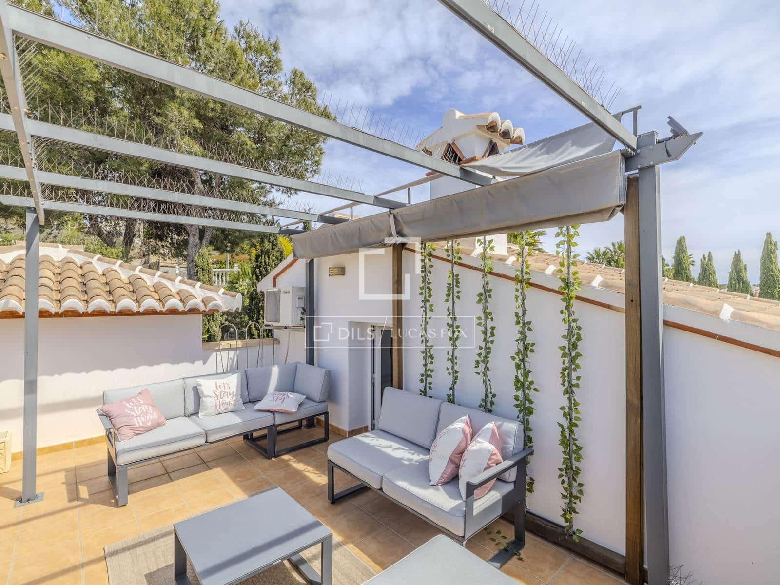 5 Zimmer Villa zu verkaufen in Javea / Xabia mit Pool Garage - 1.285.000 € (Ref: 9753737)